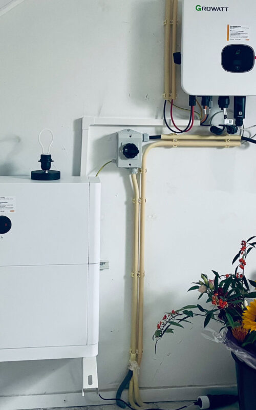 Eerste thuisbatterij sociale huurwoning van Thuswonen spaart energiekosten